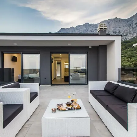 Lacus Villa Makarska