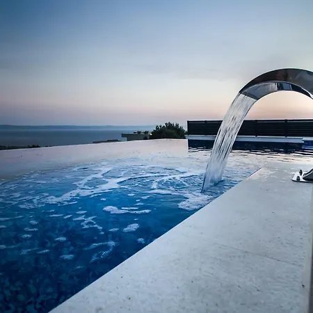 Lacus * Makarska