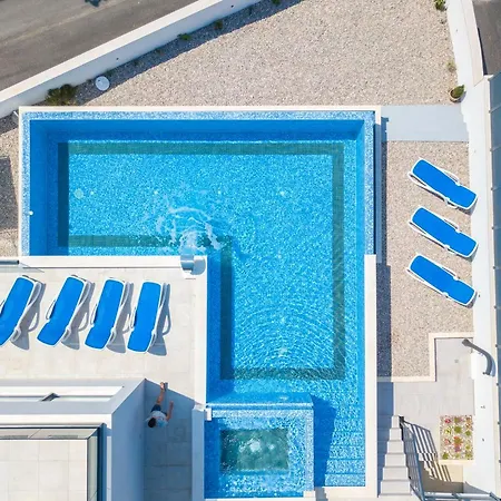 Lacus 마카르스카